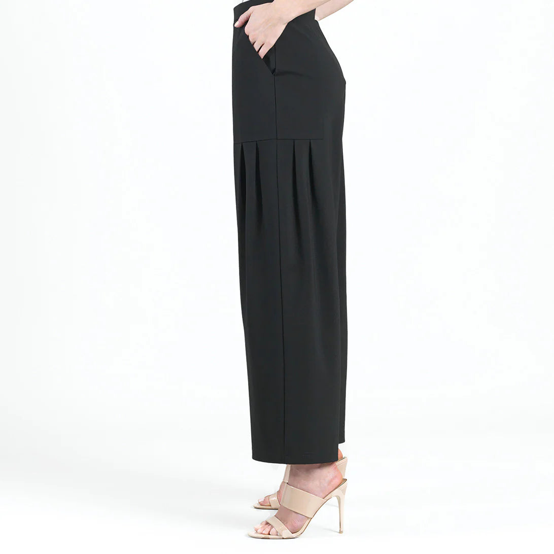 Pleated Wide Leg Pocket Pant